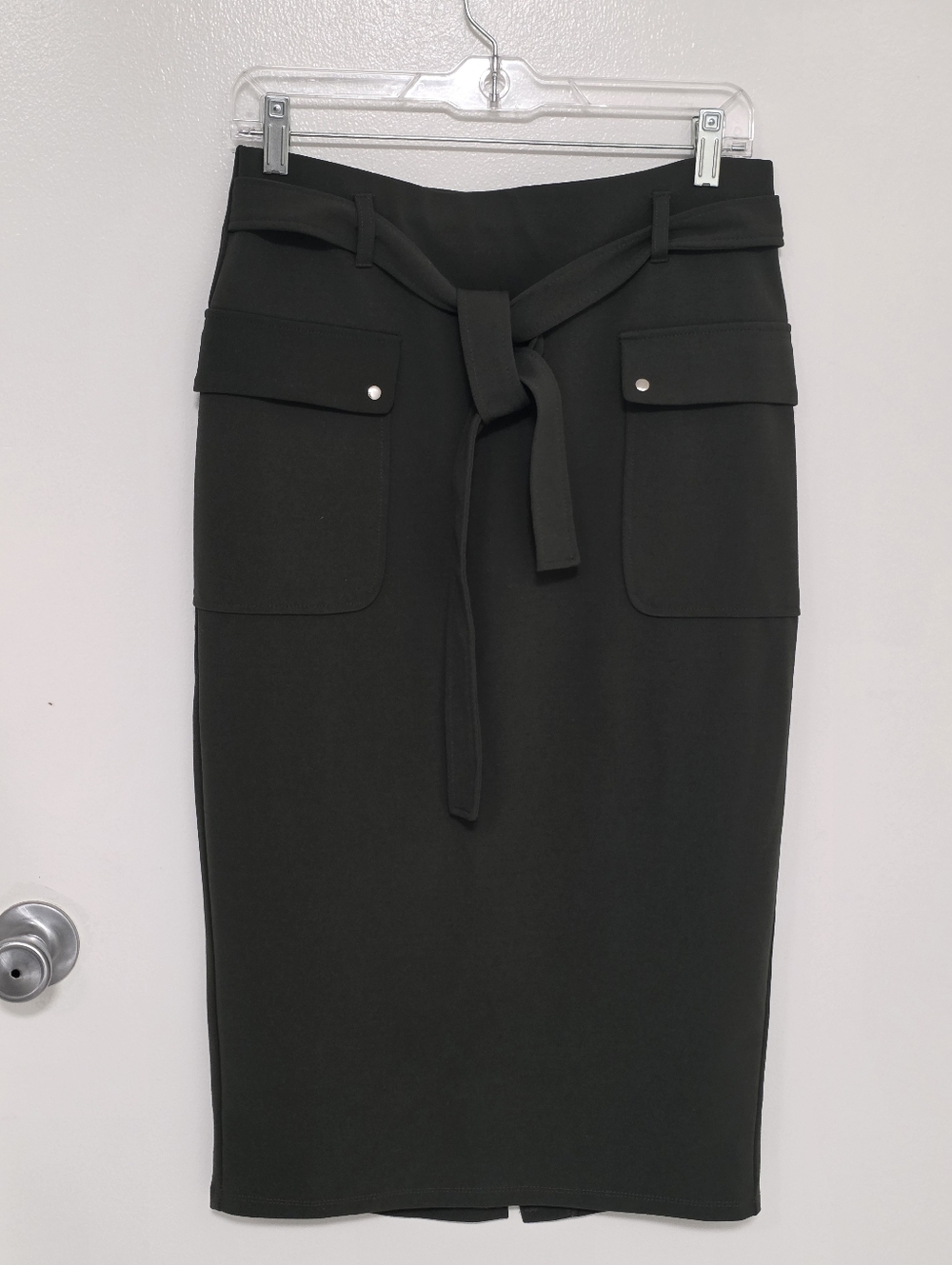 High-Waist Green Pencil Skirt with Tie Belt